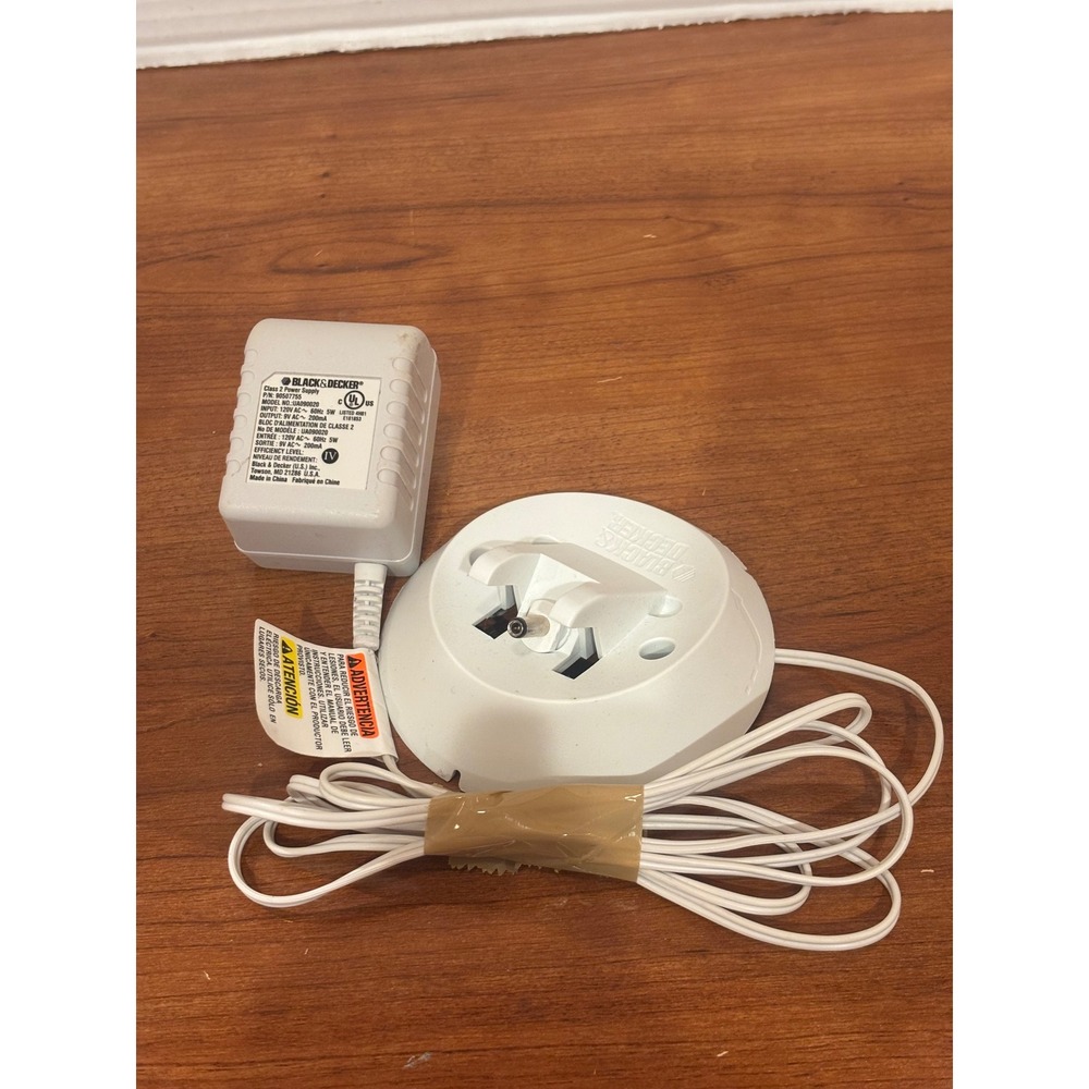 Black & Decker Charger Base UA090020 90507755 9V AC 200mA Power Supply White
